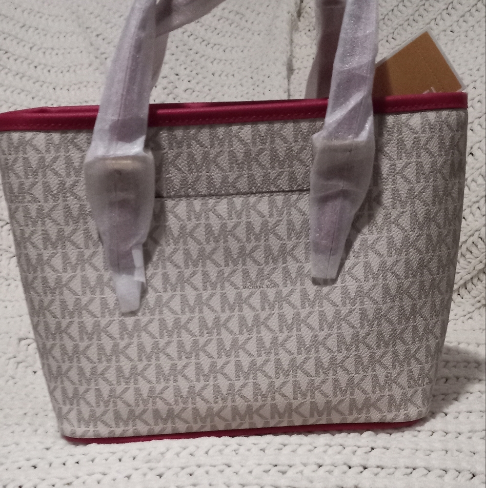 Purse - Picture 8 of 8